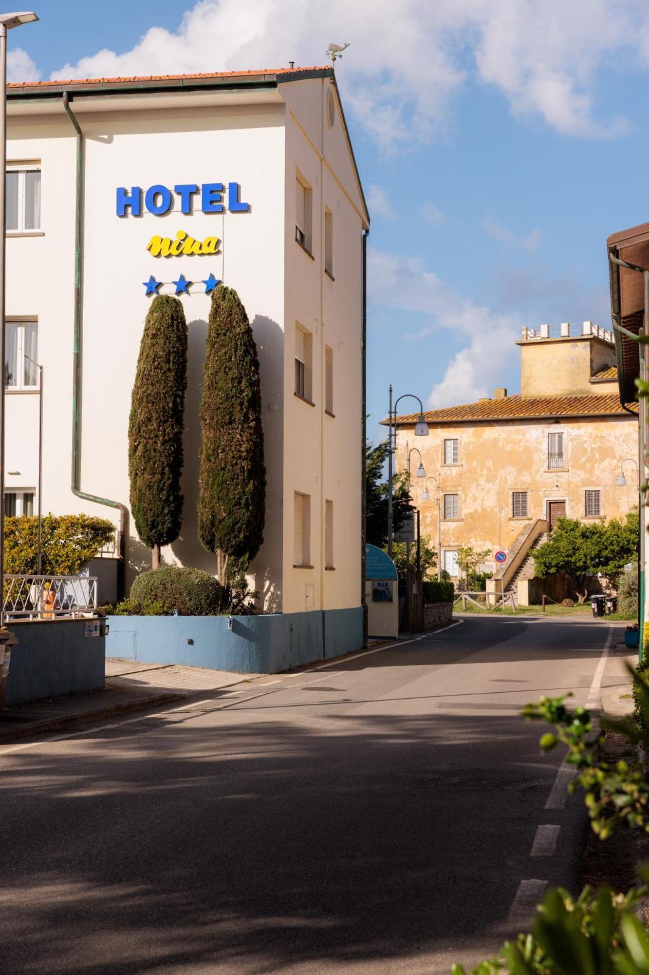 Hotel Nina Marina Di Bibbona Exterior photo