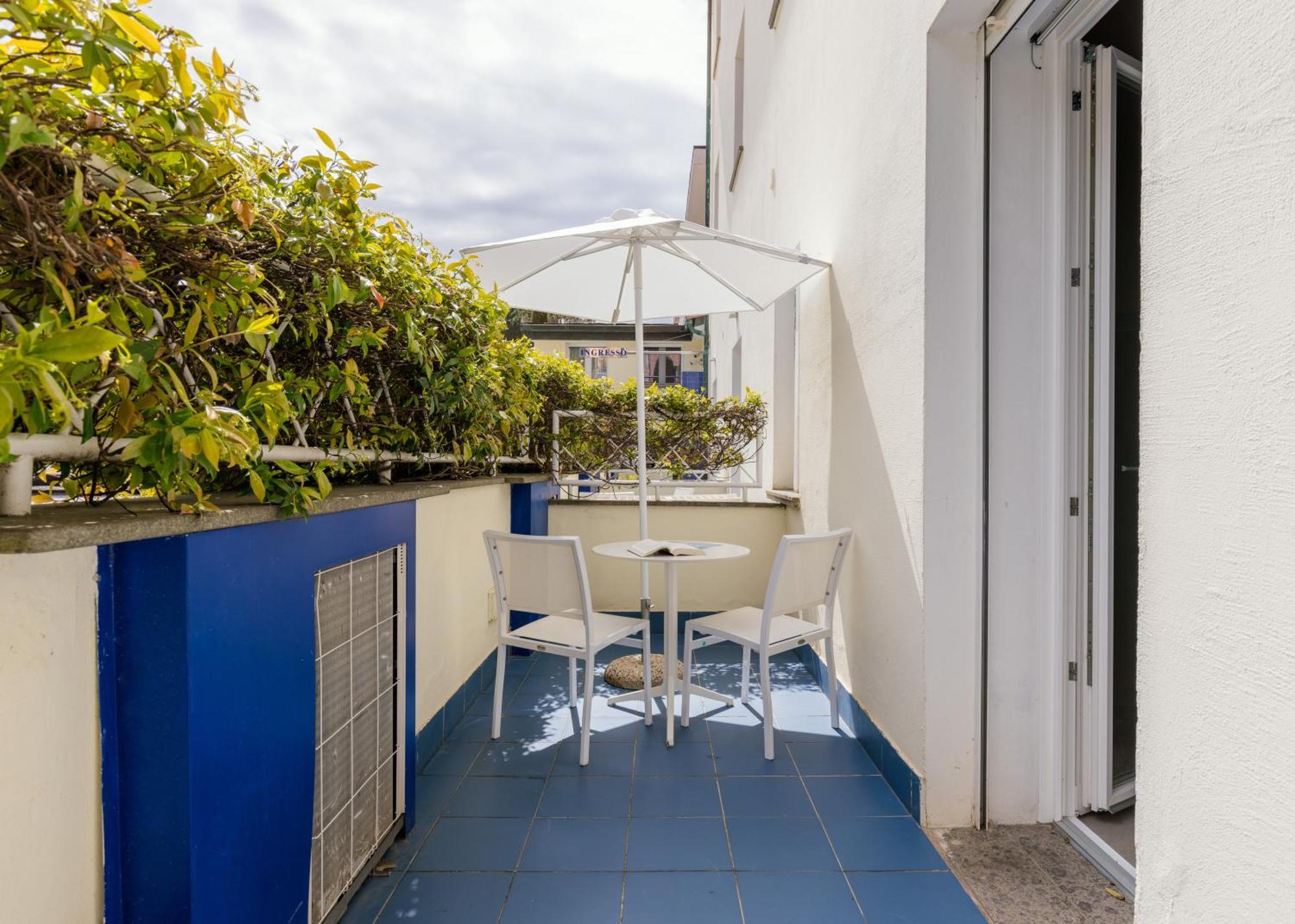 Hotel Nina Marina Di Bibbona Exterior photo